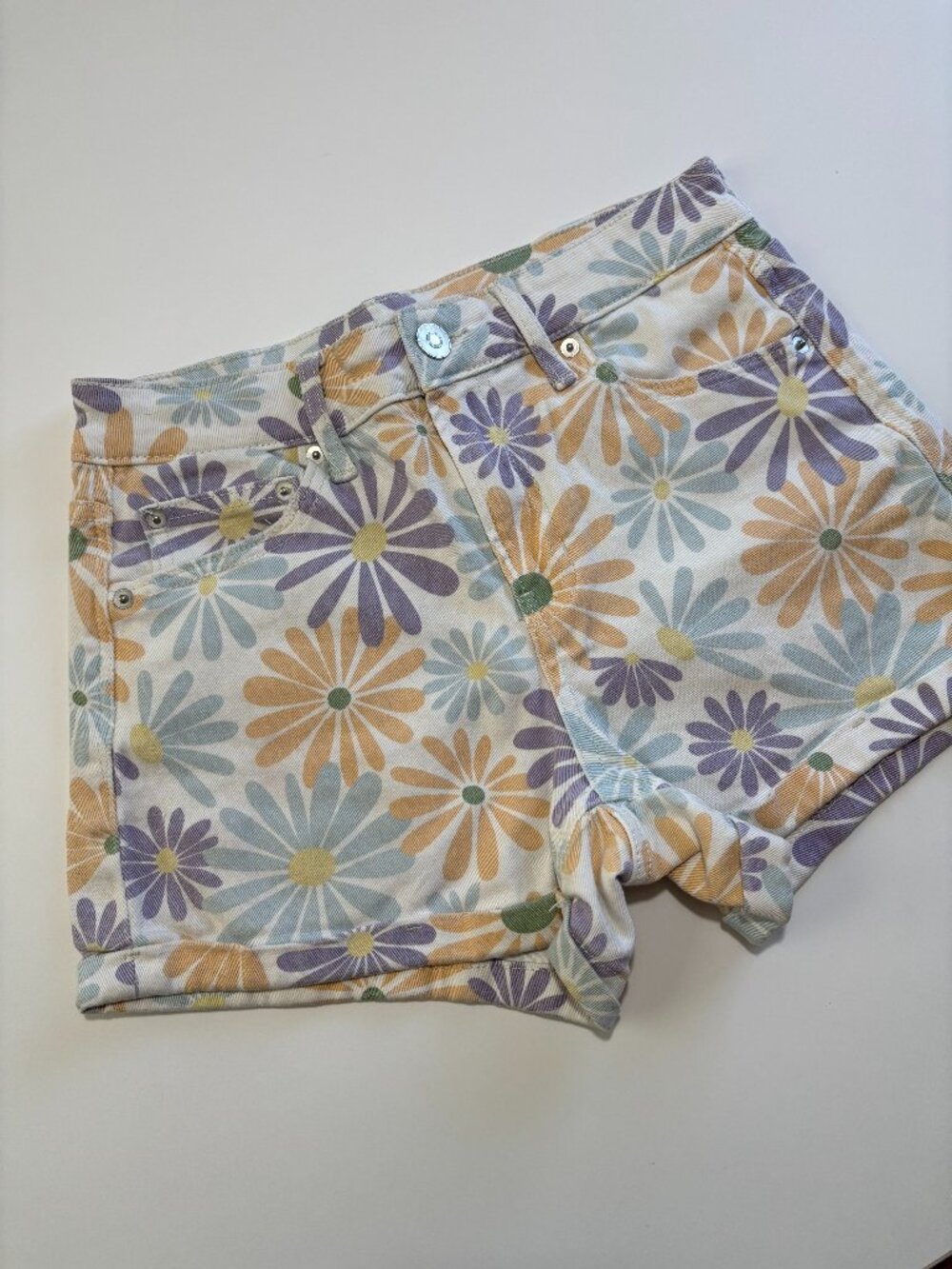 NO BOUNDARIES WHITE & PASTEL GROOVY FLORAL PATTERN COTTON HIGH WAIST SHORTS